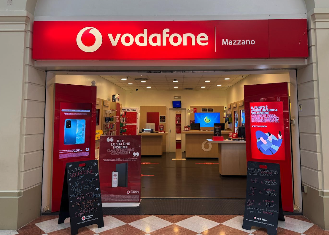 Il Vodafone Store di Mazzano CC il Triangolo